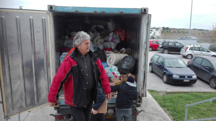 Ανθρωπιστική βοήθεια στην Αλβανία από τον Δήμο Θέρμης Φορτηγό