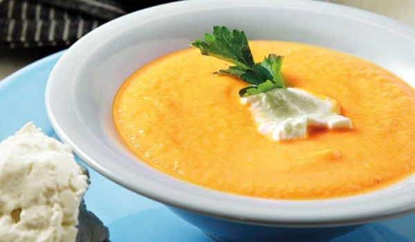 Η τέλεια συνταγή για βελουτέ καροτόσουπα με πράσο