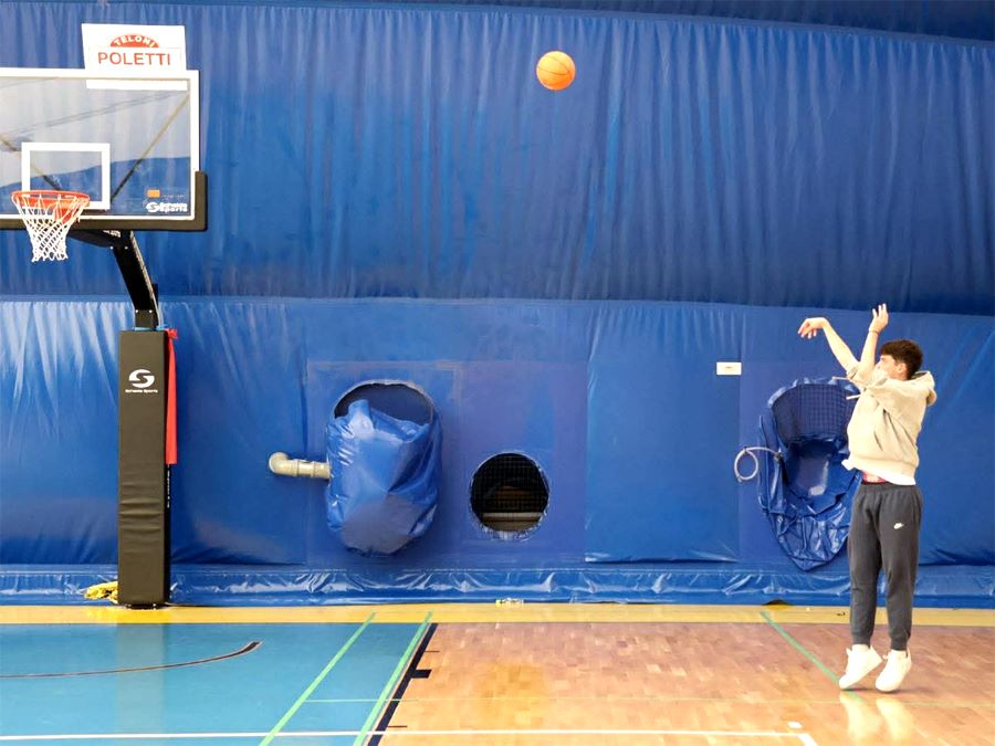 Ο αεροϋποστηριζόμενος θόλος προσφέρει έναν πλήρη λειτουργικό και ασφαλή χώρο για άθληση