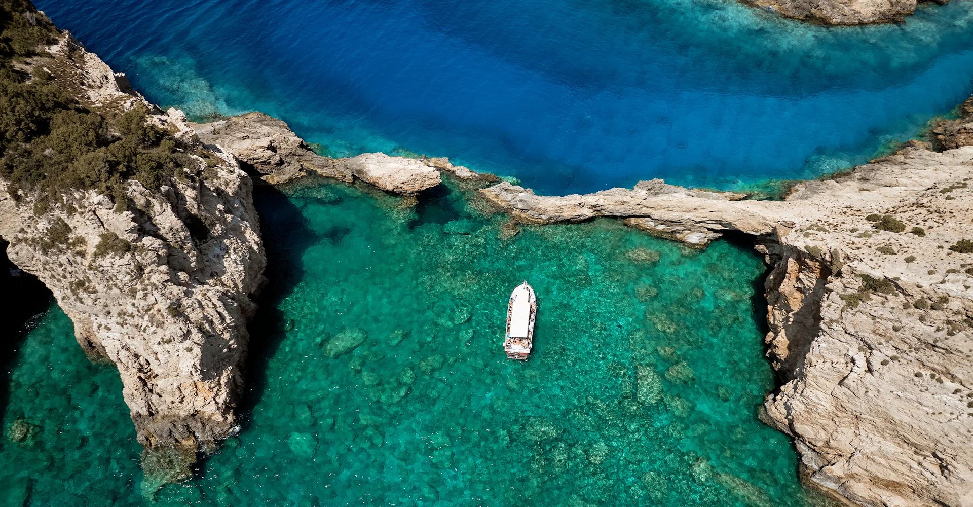Theodosis Cruises – Θεοδόσης Σπύρος & Δημήτρης